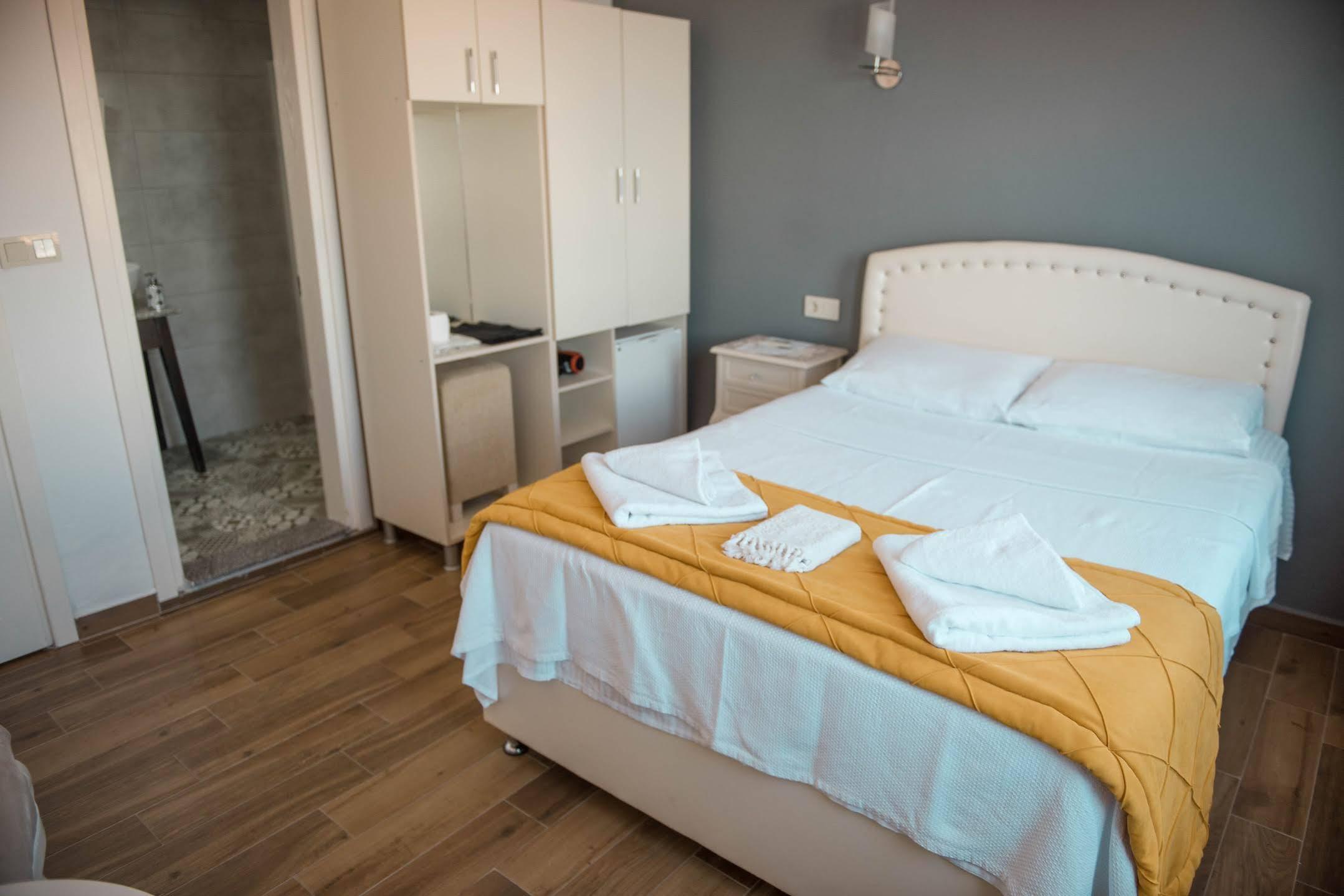Aspava Butik Hotel Бозджаада Екстериор снимка